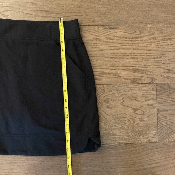 Skort w/pockets Woman’s Small - Picture 5 of 5
